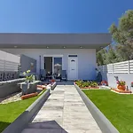 Rania\'S House